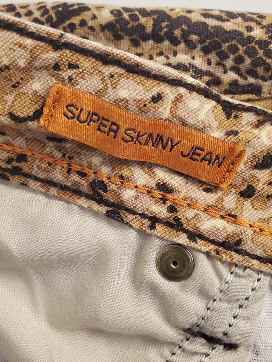 Tory Burch Women’s Super Skinny Jeans Snakeskin Print Size 29 - Picture 10 of 16
